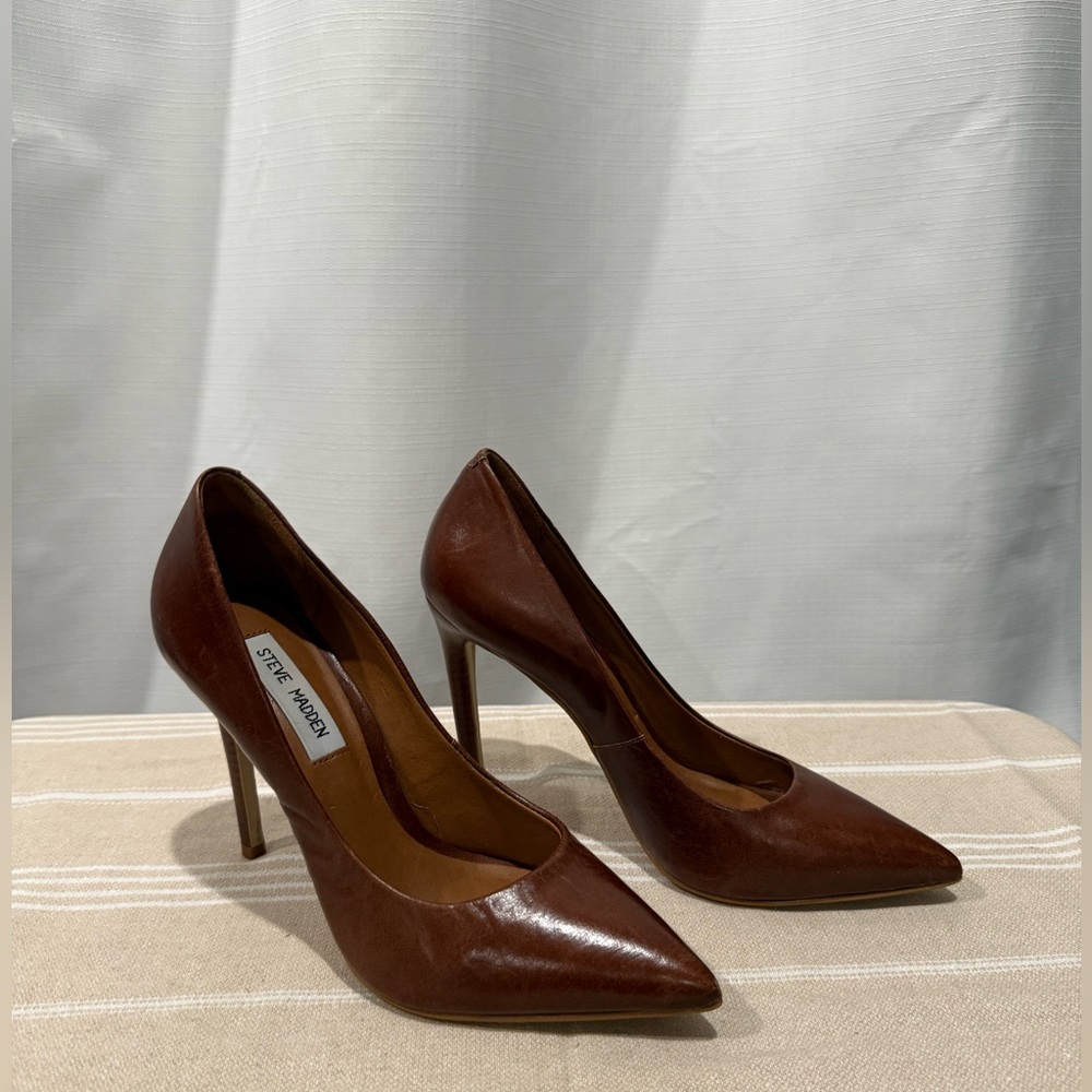 Steve Madden Nior Brown Leather high heel pumps, New w/o box, Size: 7.5